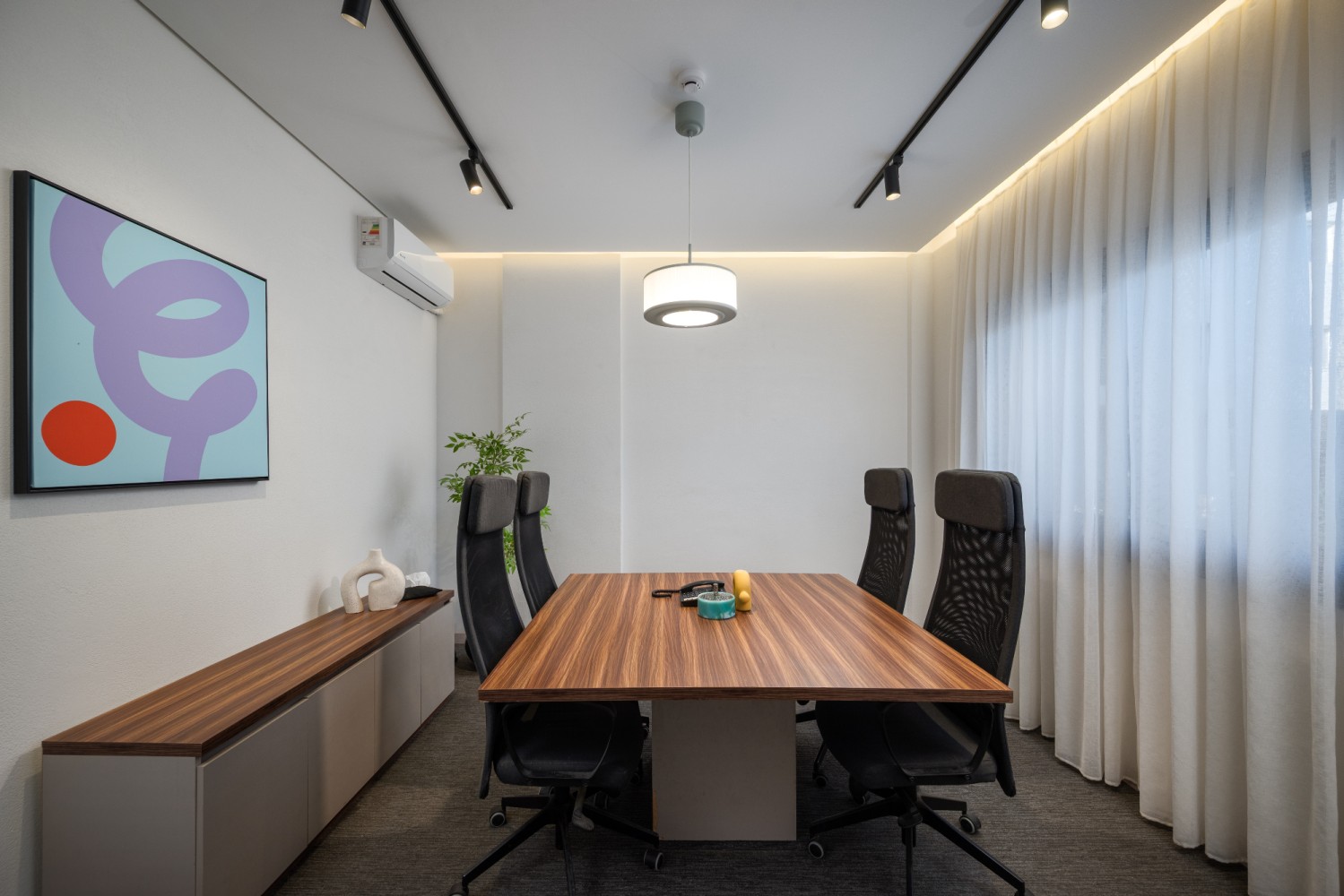Meeting room at Livingville East