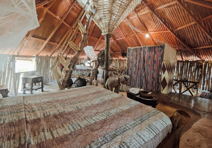 Couple enjoying private picnic on the cliffs at Great Huts romantic wellness escape