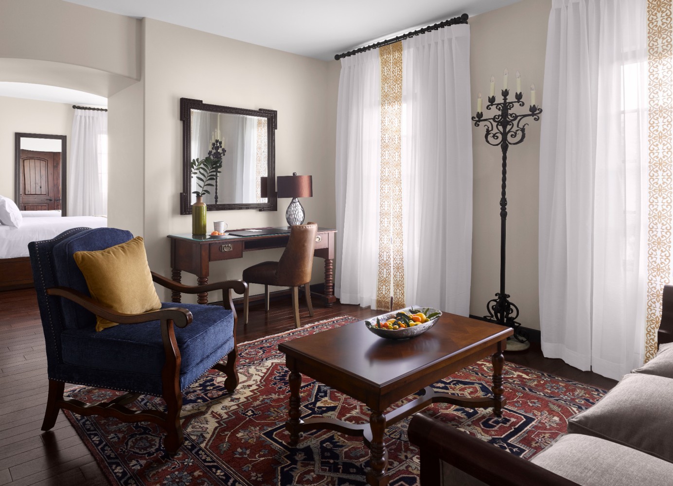 Plaza La Reina Hotel — photo 27 of 44